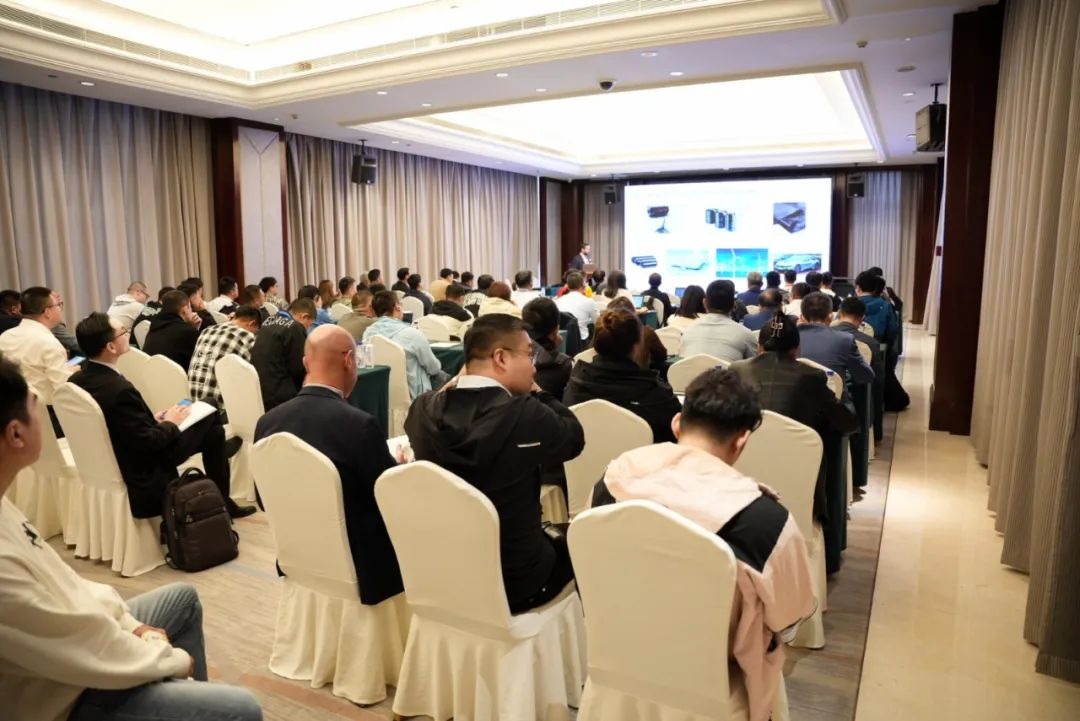 太空层加厚弹力针织布3D夹丝双面空气层涤氨全涤太空层面料(图1)